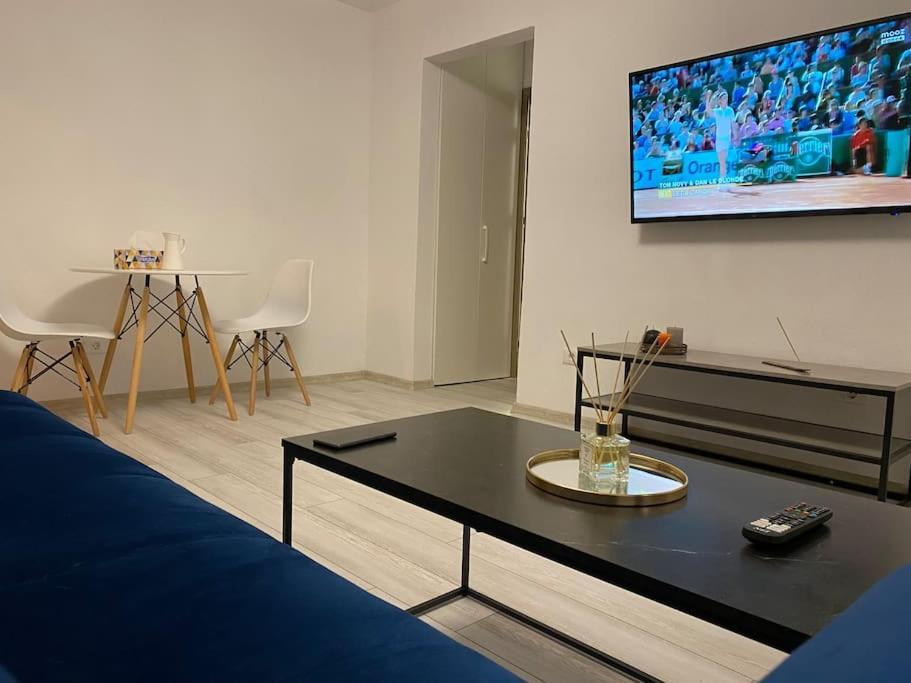 Black& White Apartment 브라쇼브 외부 사진