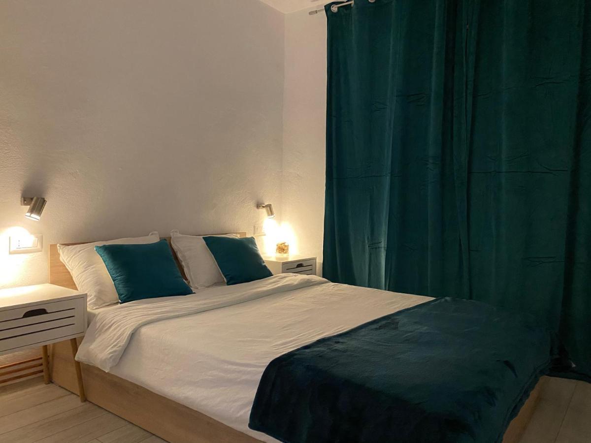 Black& White Apartment 브라쇼브 외부 사진